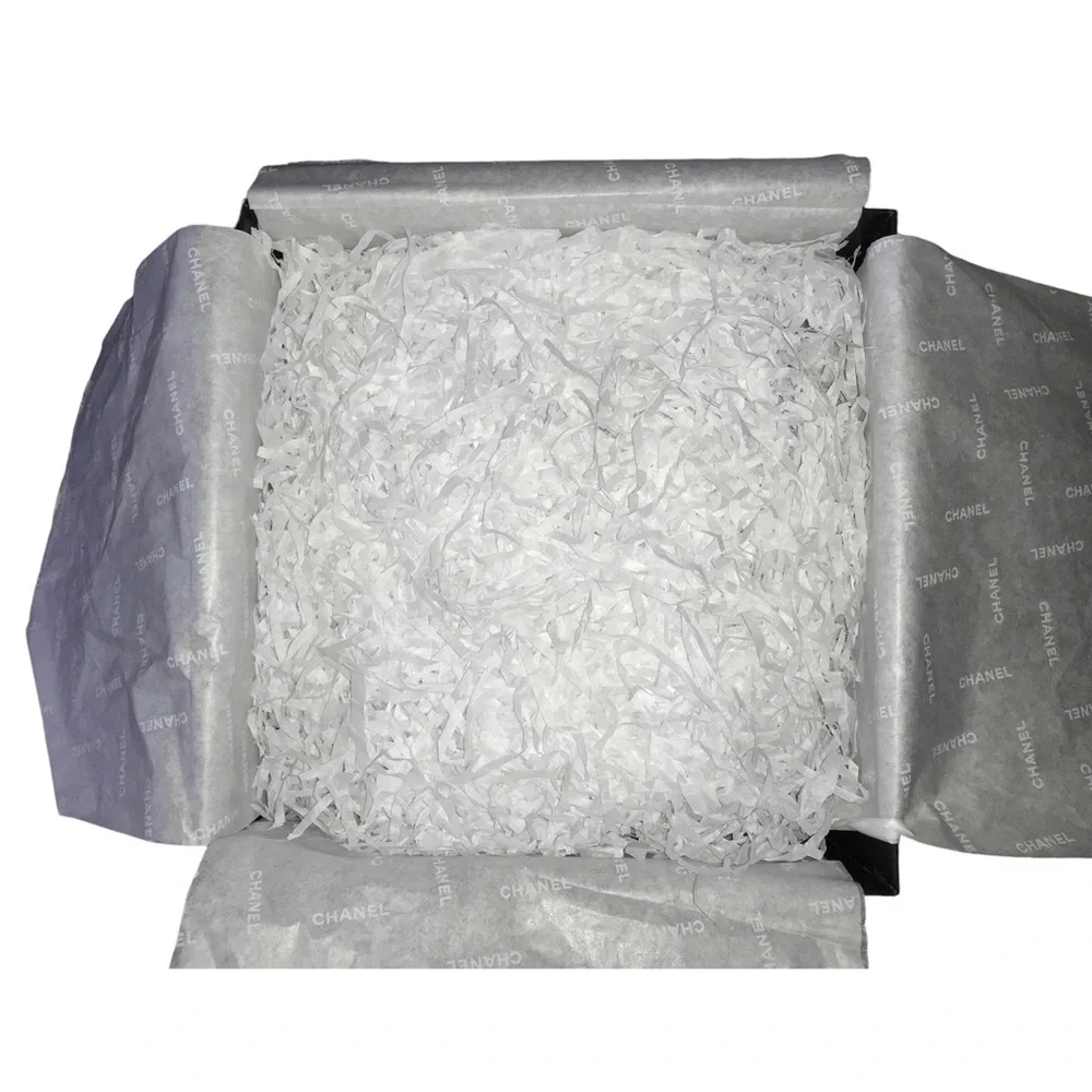 Empty Chanel Box - Picture 4 of 5